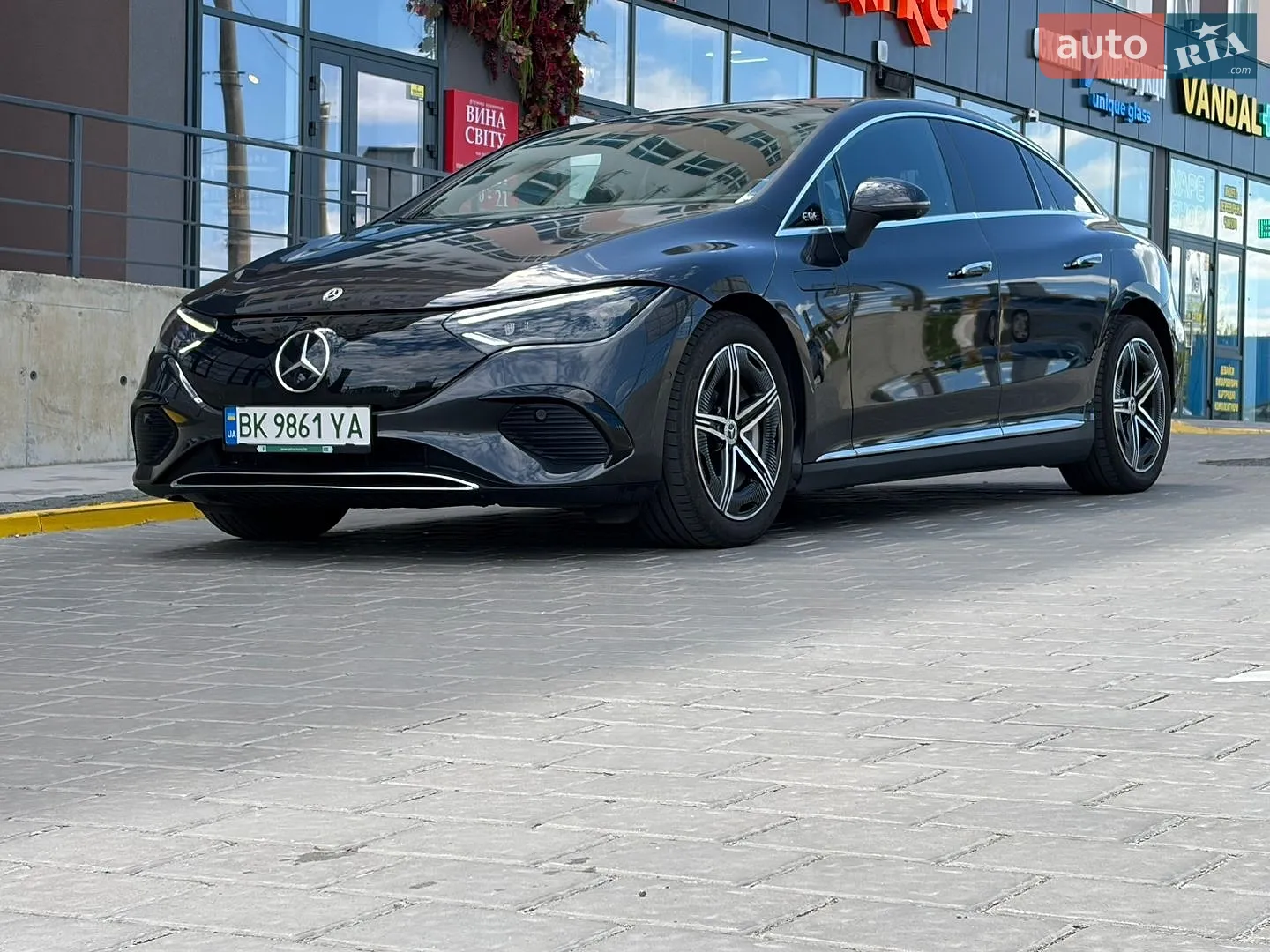 2022 Mercedes-Benz EQE - мініатюра 2