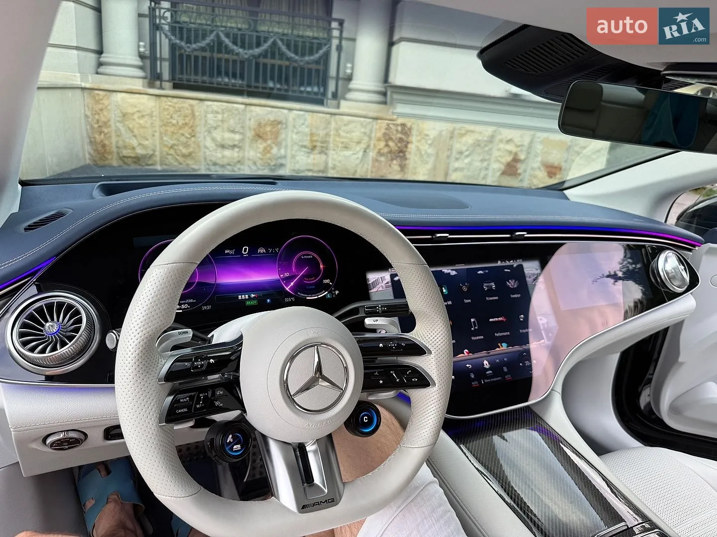 2022 Mercedes-Benz EQE - мініатюра 8