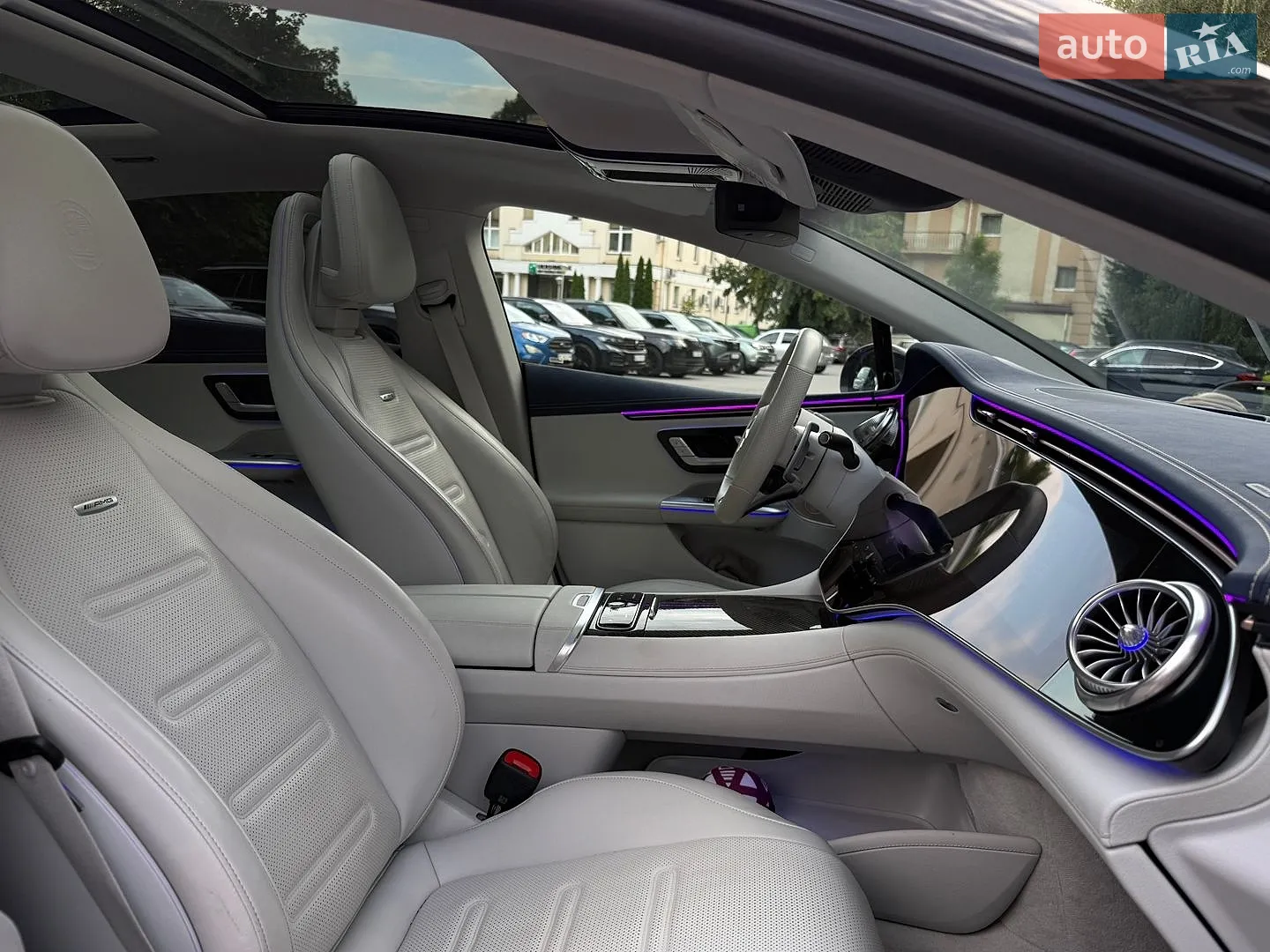2022 Mercedes-Benz EQE - мініатюра 18