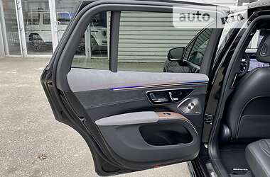 Позашляховик / Кросовер Mercedes-Benz EQS SUV 2023 в 
