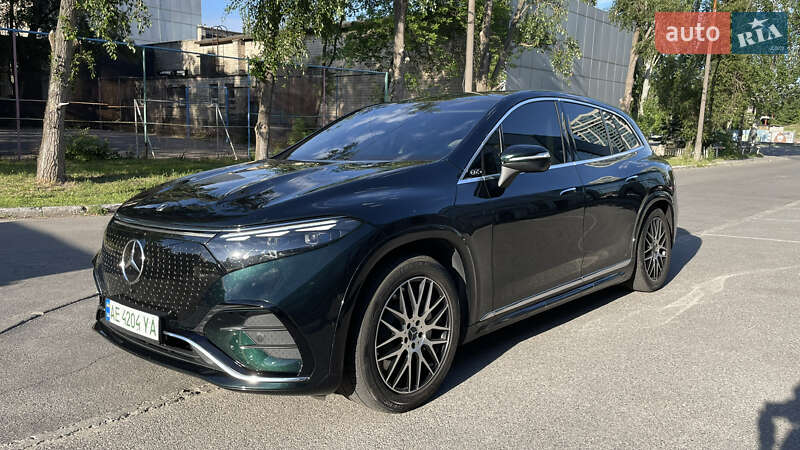 Mercedes-Benz EQS SUV 2023