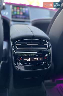 Позашляховик / Кросовер Mercedes-Benz EQS SUV 2023 в 