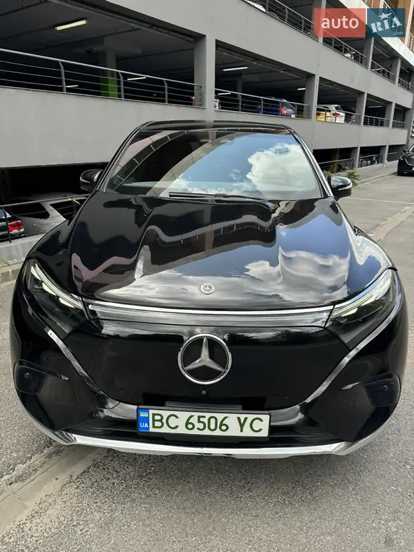 Mercedes-Benz EQS SUV
