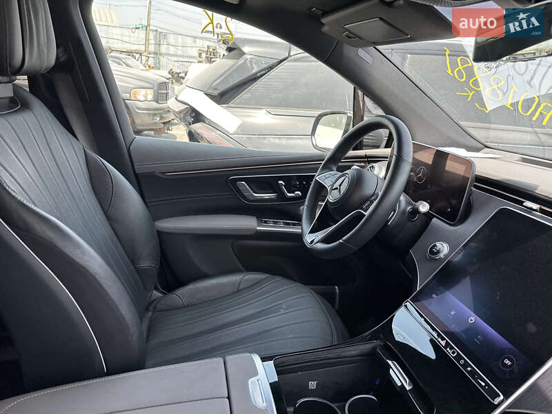 Позашляховик / Кросовер Mercedes-Benz EQS SUV 2023 в Києві
