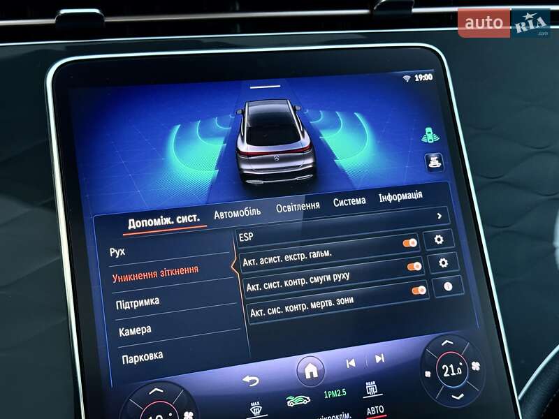 Седан Mercedes-Benz EQS SUV 2023 в Киеве