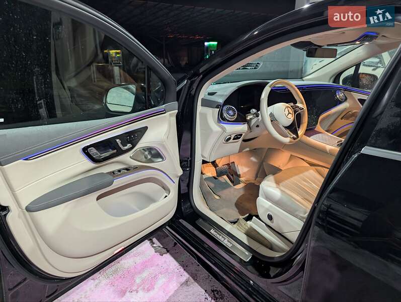Позашляховик / Кросовер Mercedes-Benz EQS SUV 2022 в Львові