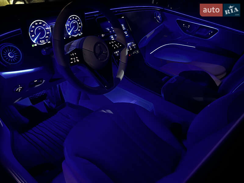 Седан Mercedes-Benz EQS 2021 в Ровно