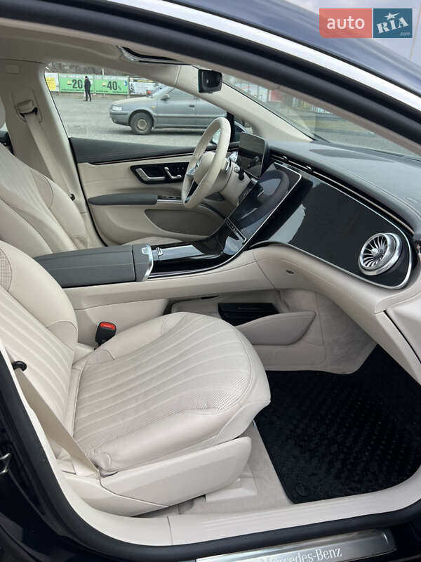 Седан Mercedes-Benz EQS 2022 в Києві