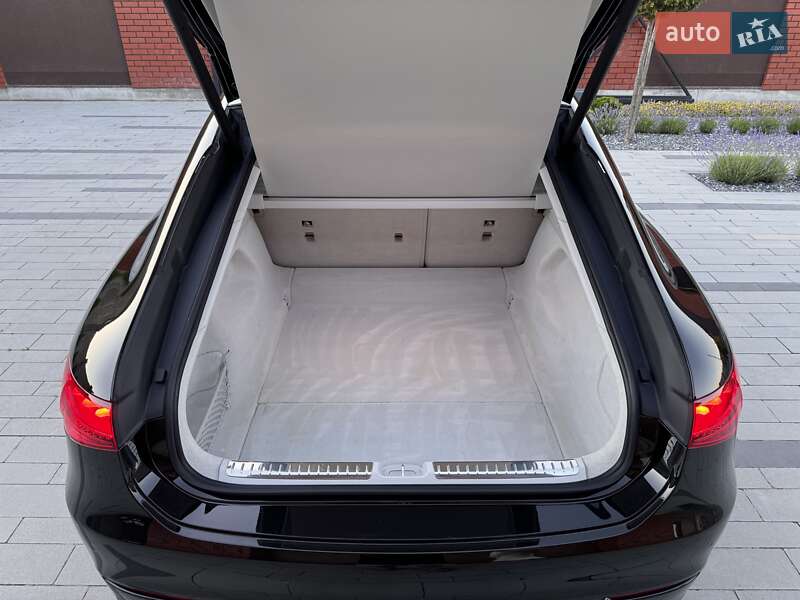 Седан Mercedes-Benz EQS 2022 в Луцке