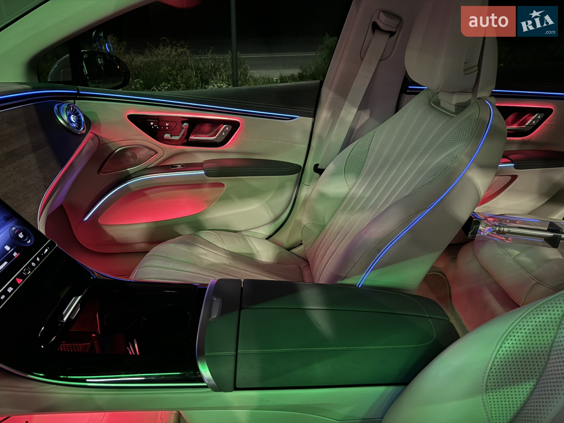 2022 Mercedes-Benz EQS - мініатюра 17
