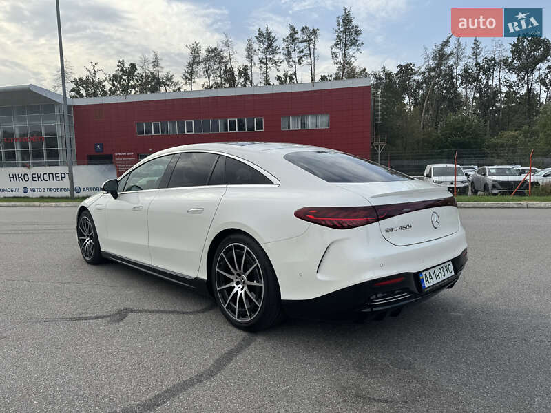 Седан Mercedes-Benz EQS 2022 в Киеве