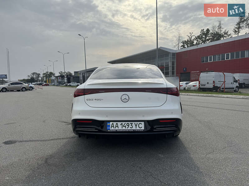 Седан Mercedes-Benz EQS 2022 в Киеве