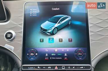 Седан Mercedes-Benz EQS 2022 в 