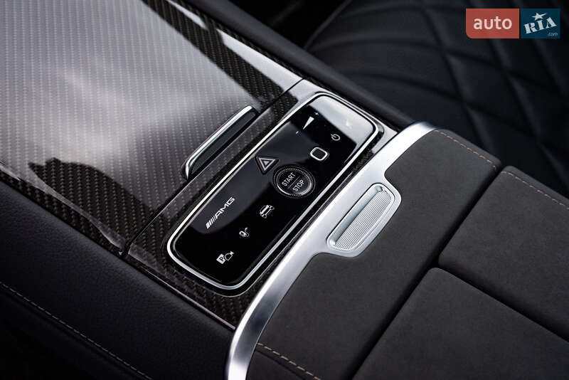 Седан Mercedes-Benz EQS 2022 в Киеве