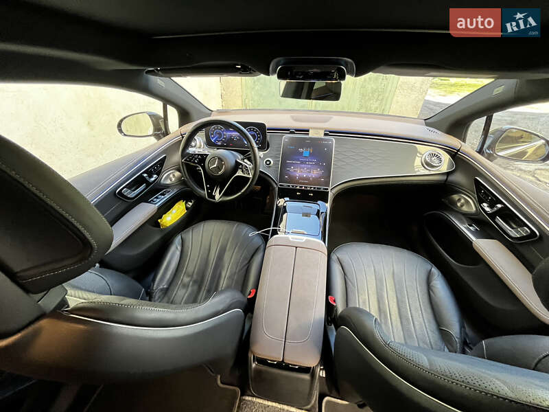 Седан Mercedes-Benz EQS 2022 в Дрогобыче