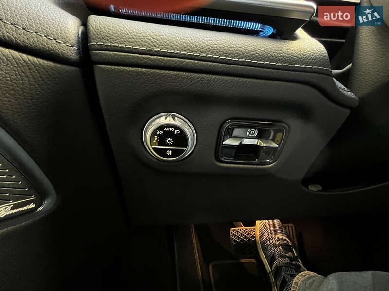 Седан Mercedes-Benz EQS 2022 в Дрогобыче