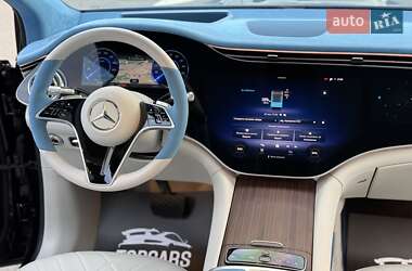Седан Mercedes-Benz EQS 2023 в 
