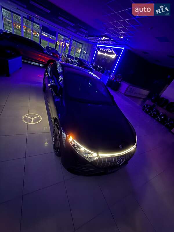 Седан Mercedes-Benz EQS 2022 в Кропивницком