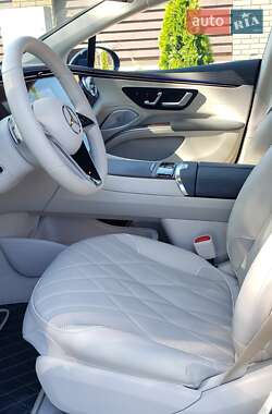 Седан Mercedes-Benz EQS 2022 в 