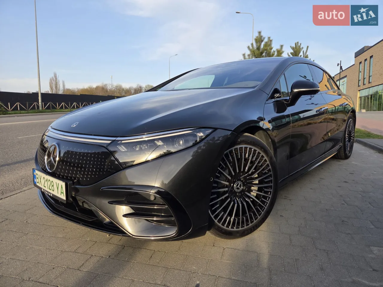 2022 Mercedes-Benz EQS - мініатюра 18