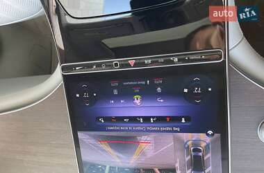 Седан Mercedes-Benz EQS 2022 в 
