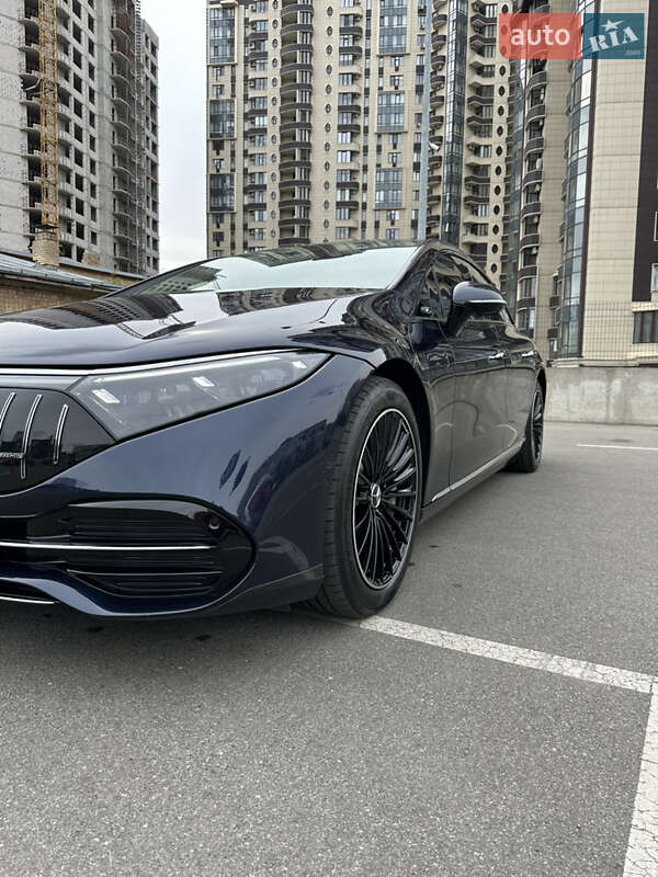 Седан Mercedes-Benz EQS 2022 в Києві