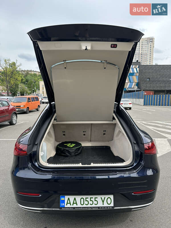 Седан Mercedes-Benz EQS 2022 в Києві