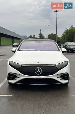 Седан Mercedes-Benz EQS 2022 в 