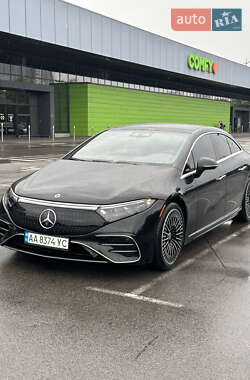 Седан Mercedes-Benz EQS 2022 в 