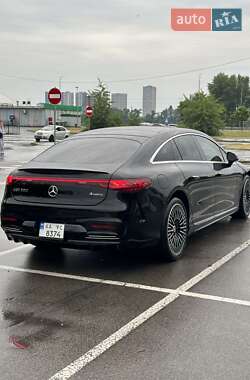 Седан Mercedes-Benz EQS 2022 в 