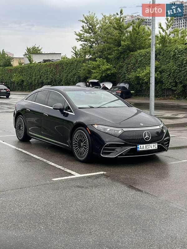 Седан Mercedes-Benz EQS 2022 в Киеве