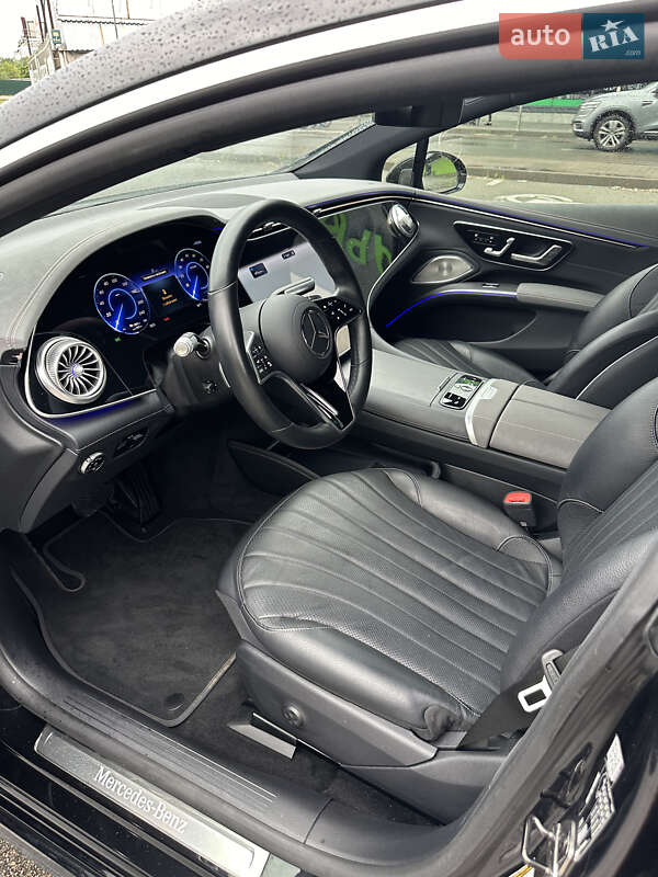 Седан Mercedes-Benz EQS 2022 в Киеве