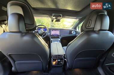 Седан Mercedes-Benz EQS 2022 в 