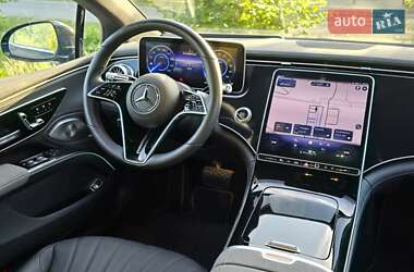 Седан Mercedes-Benz EQS 2022 в 