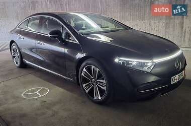 Седан Mercedes-Benz EQS 2022 в 