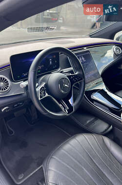 Седан Mercedes-Benz EQS 2022 в 