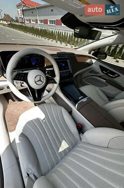 Седан Mercedes-Benz EQS 2022 в 