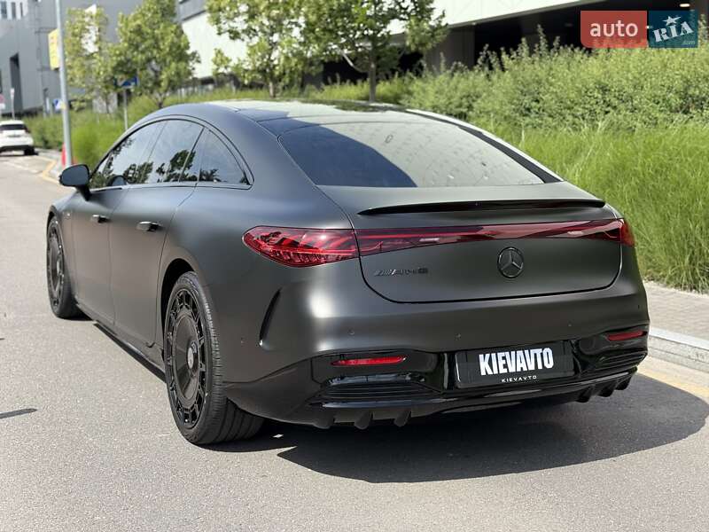 Седан Mercedes-Benz EQS 2022 в Киеве
