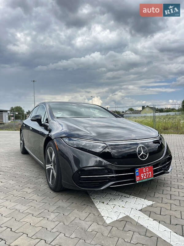 Седан Mercedes-Benz EQS 2022 в 