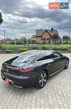 Седан Mercedes-Benz EQS 2022 в 
