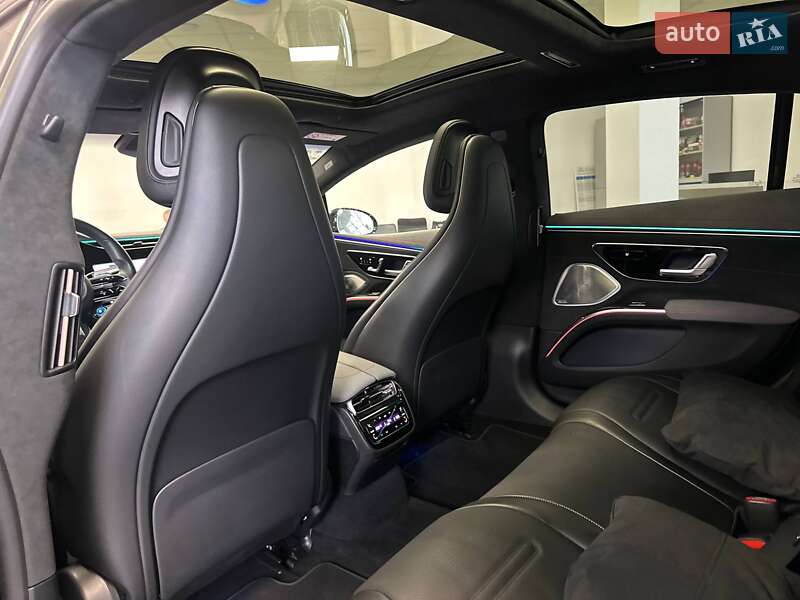 Седан Mercedes-Benz EQS 2022 в Киеве