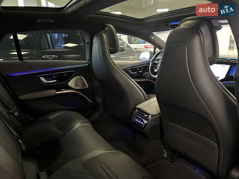Седан Mercedes-Benz EQS 2022 в Киеве