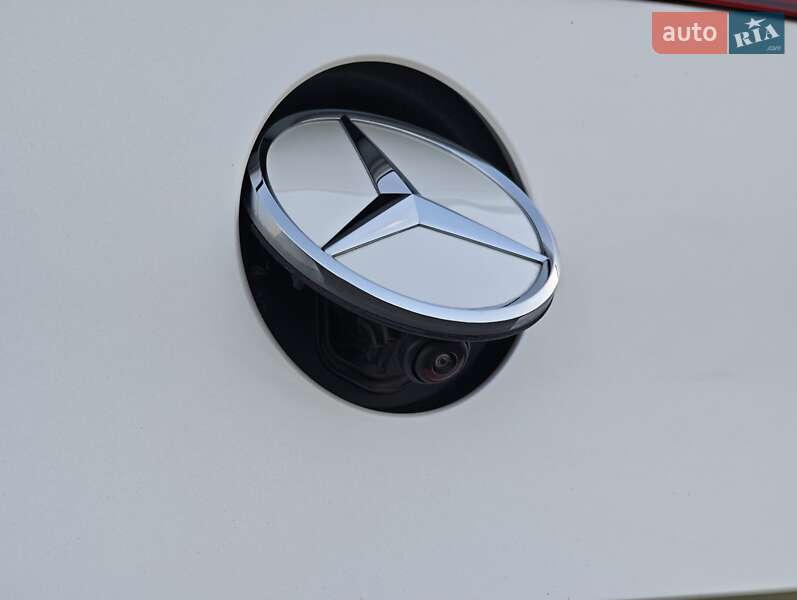 Седан Mercedes-Benz EQS 2022 в Луцке