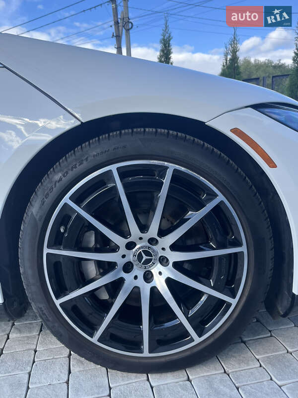 Седан Mercedes-Benz EQS 2022 в Львове