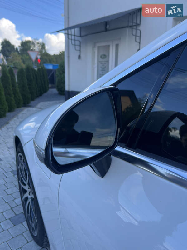 Седан Mercedes-Benz EQS 2022 в Львове