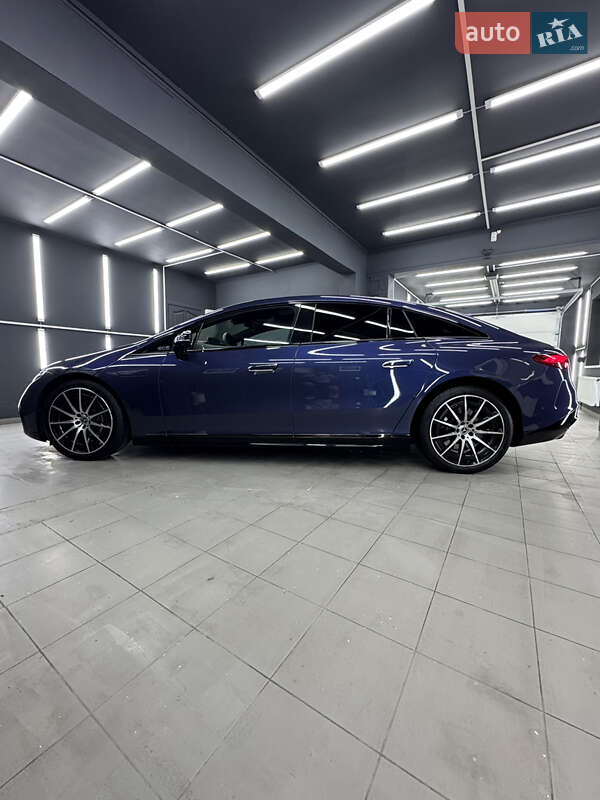 Седан Mercedes-Benz EQS 2023 в Коломые