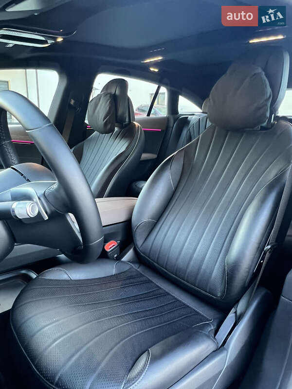 Седан Mercedes-Benz EQS 2022 в Луцке