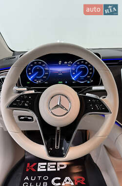Седан Mercedes-Benz EQS 2022 в 