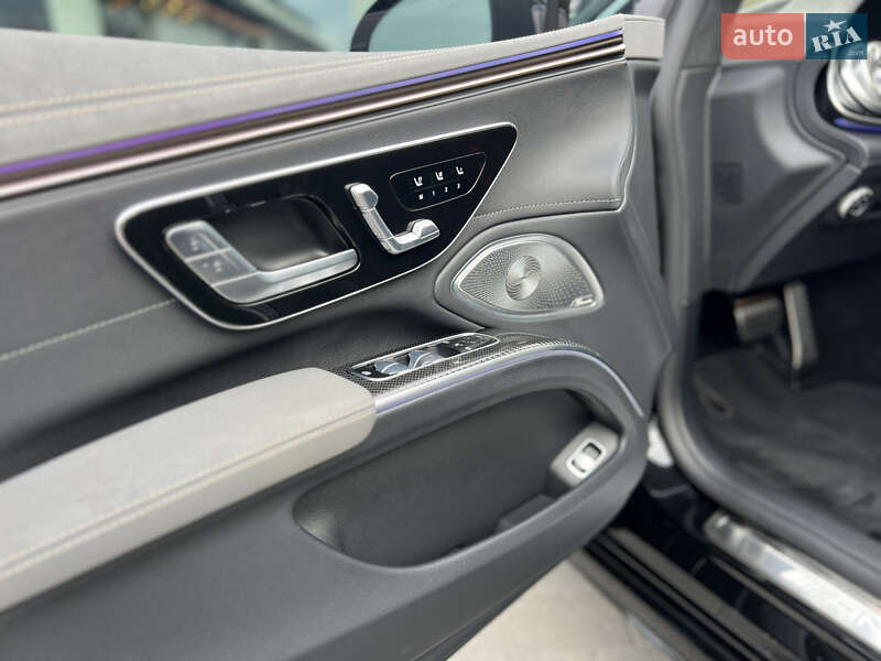 Седан Mercedes-Benz EQS 2022 в Ужгороде