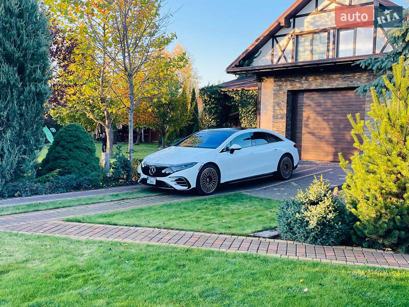 Седан Mercedes-Benz EQS 2022 в Києві